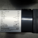 60 Temperature Controller Honeywell DC1040CT-301-000B-E